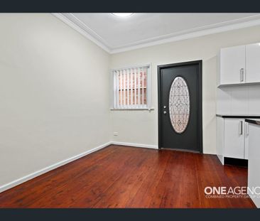 Stylish & Well-Presented Home in a Convenient Hurstville Location! - Photo 2