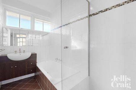 6/143 Edgevale Road, Kew VIC 3101 - Apartment For Rent | Domain - Photo 4