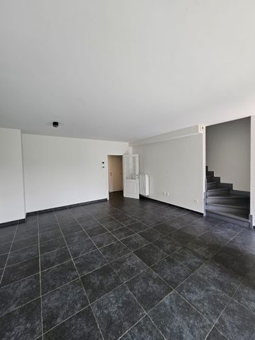 PENTHOUSE - DUPLEXAPPARTEMENT MET 4 SLAAPKAMERS LAKEN - Photo 4