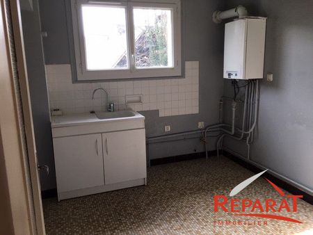 Location Appartement 3 pièces 56m² OBJAT 19130 - Photo 5