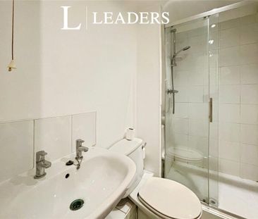 Studio to rent - Photo 6