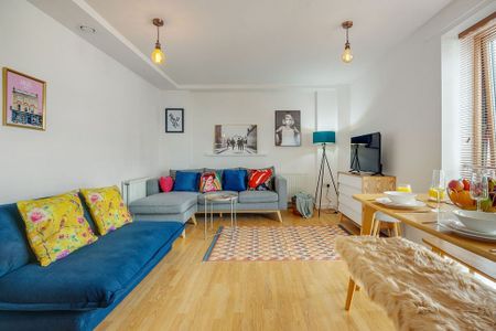1 Bed Flat, White Lion Street, N1 - Photo 2