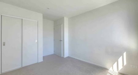 Executive Living in a Prime Location! - Photo 5