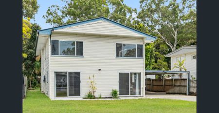 Spacious Family Home in Deception Bay - Photo 4