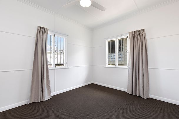 82 Cambridge Street, Carina QLD 4152 - House For Rent | Domain - Photo 1