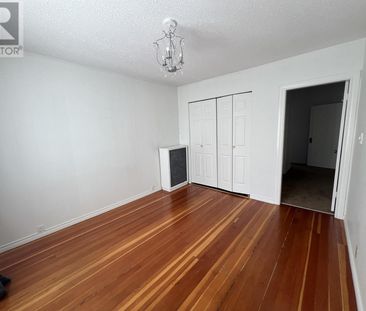 973 W 20TH STREET, Vancouver, British Columbia - Photo 5