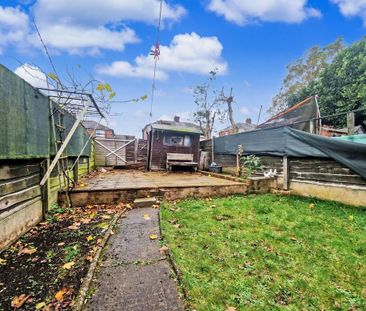 2 bedroom semi-detached house to rent - Photo 2