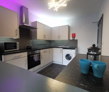 2 bedroom private hall to rent - Photo 4