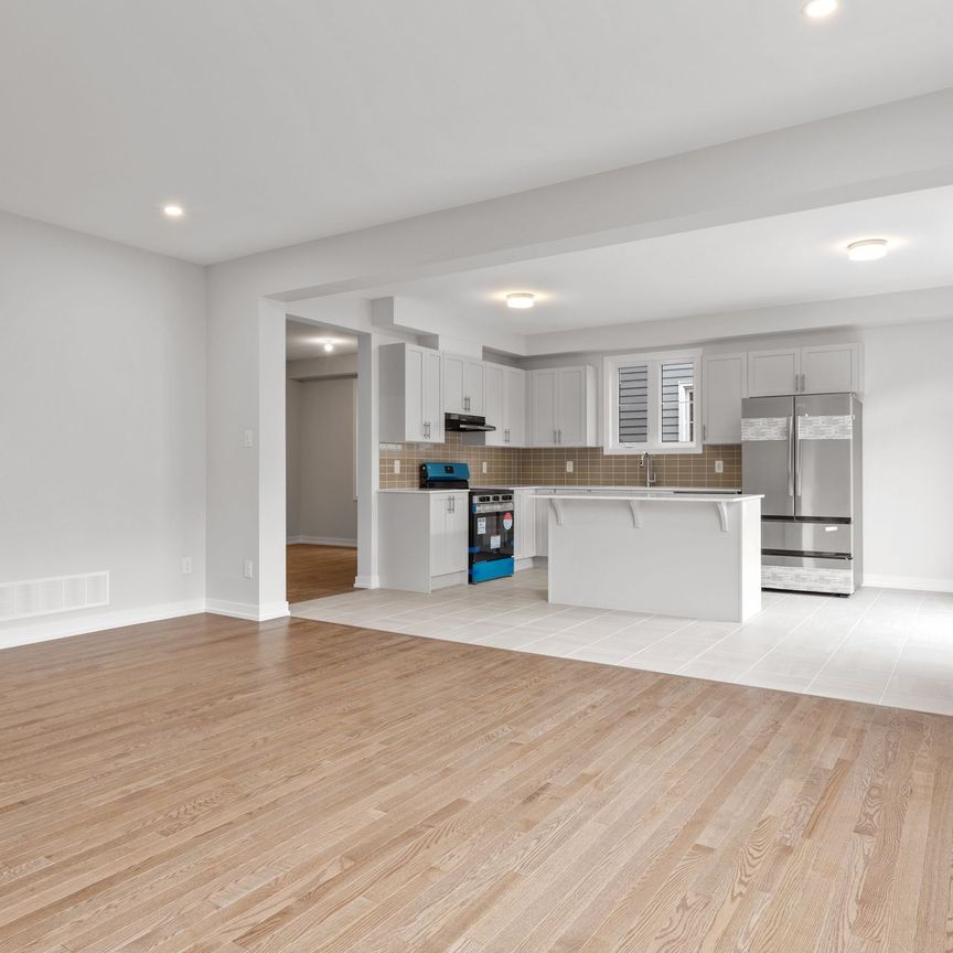 For Lease - 75 Hackamore Crescent, Stittsville - Munster - Richmond, Ontario - Photo 1