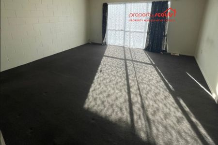 Lovely 2 bedroom unit - Photo 5