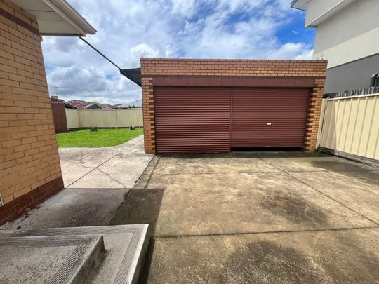 Sunshine North - Photo 1