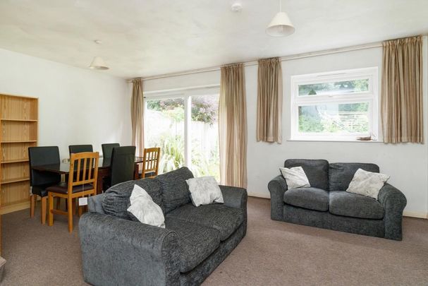 3 bedroom semi-detached house to rent - Photo 1