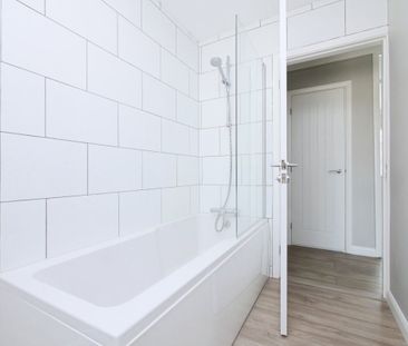 Woodleigh Close, Strensall, YORK - Photo 2