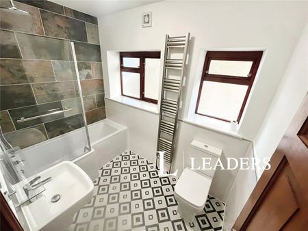 3 bedroom apartment to rent Medina Villas, Hove, BN3 - Photo 5