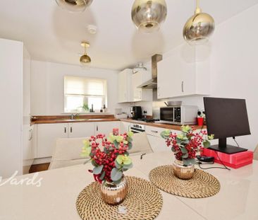 3 bedroom terraced house to rent - Photo 2