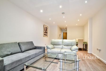 2 bedroom flat to rent - Photo 3