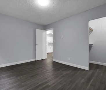 Villa Apartments — 2 Bedroom + Den available at 788-790 Dominion Ro... - Photo 4