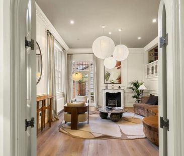 6 bedroom detached house to rent - Photo 3