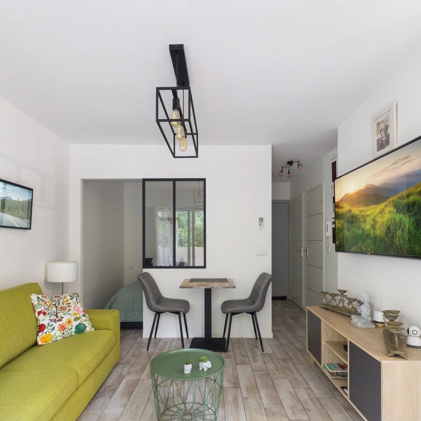 APPARTEMENT MEUBLÉ AVEC TERRASSE – NICE SAINTE-MARGUERITE – 26,61 m² - Photo 1