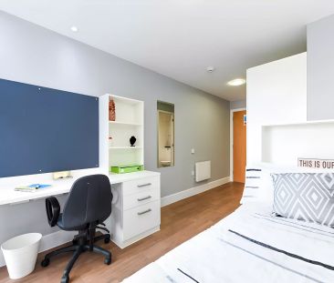 Ensuite Bronze - Photo 3