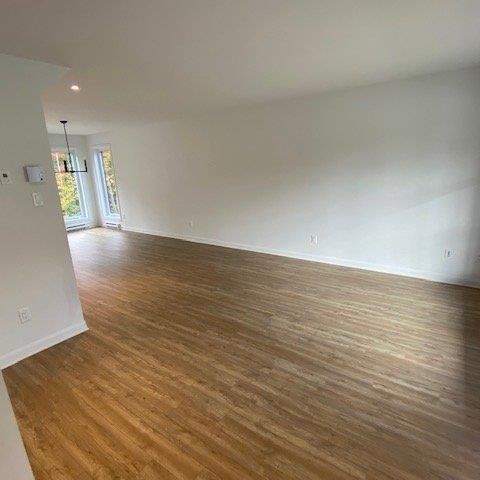 Appartement - 02-592 Rue St-Charles S. - Photo 1