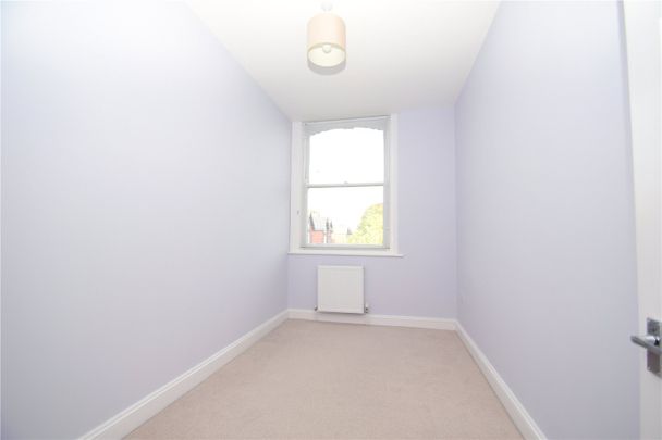 2 bed apartment to rent in Carlton Terrace, Scarborough, YO11 - Photo 1