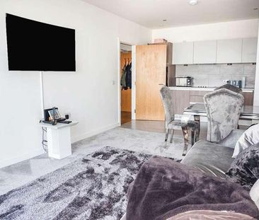 King Edwards Square, The Sutton, B73 - Photo 6