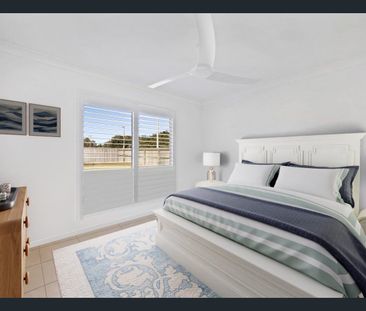 Great location with a pool & shed!! - Photo 4