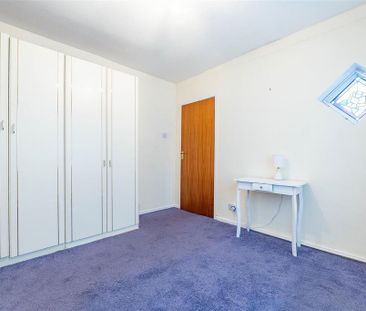 2 bedroom semi-detached bungalow to rent - Photo 5