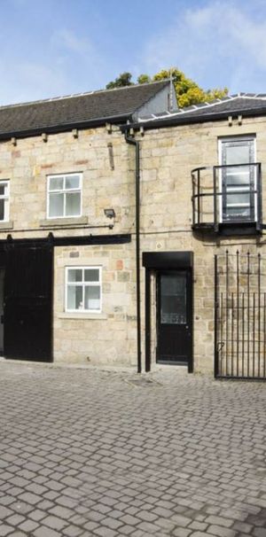 Apartment 8 Rivermill Court, 1 Sandford Place, Leeds, West Yorkshire, LS5 3BY - Photo 1