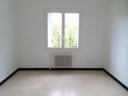 Location Appartement 4 pièces 99m² MONTPELLIER 34070 - Photo 3