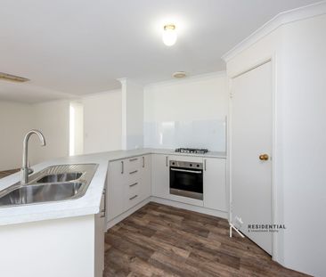 Freshly Updated Family Entertainer - Photo 6