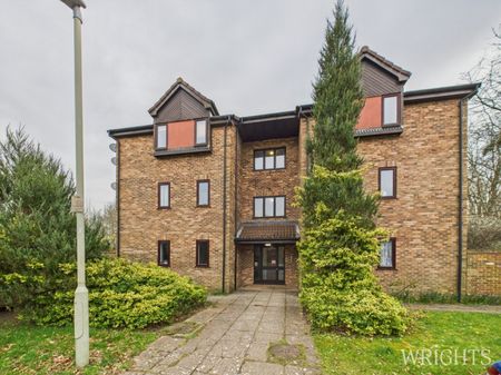 1 bedroom Apartment - LEYSDOWN, WELWYN GARDEN CITY - Photo 4