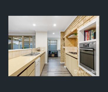 Beautiful Family Home in Prime Woodvale Cul-de-Sac Location - Photo 5