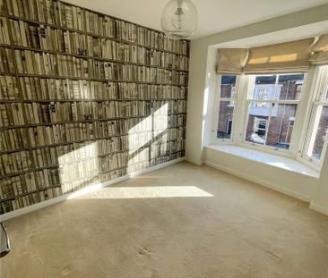 3 bedroom terraced house to rent - Photo 4