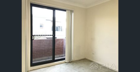 2 bedroom unit available available - Perfect for family!! - Photo 3