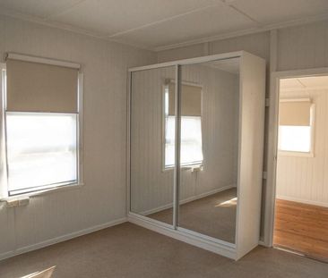 Charming 3-Bedroom Home in Prime Location - Photo 1