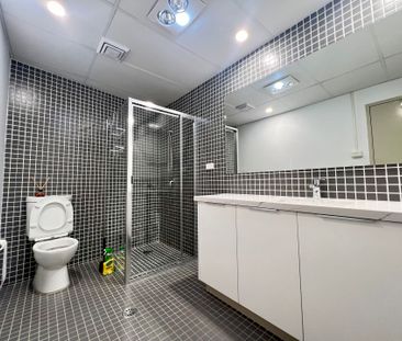 One-Bedroom Apartment with Car Space, Fresh Paint, and Fully Furnished - Photo 5