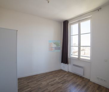 Location Appartement 2 pièces 47m² - Photo 4