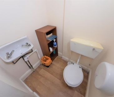 House share to rent - Photo 6