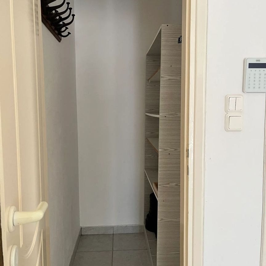 Ενοικίαση κατοικίας, 60 τ.μ., Γλυφάδα, 580 € - Photo 1