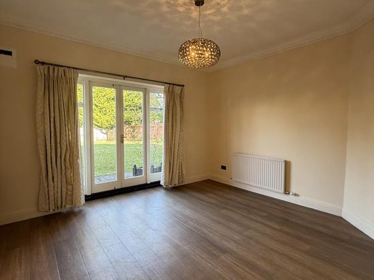 5 bedroom detached house to rent - Photo 1