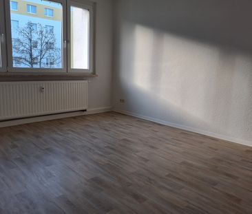 ++ helle 2-Raum-Wohnung mit Balkon ++ bezugsfertig ab 02/2026 ++ - Photo 1