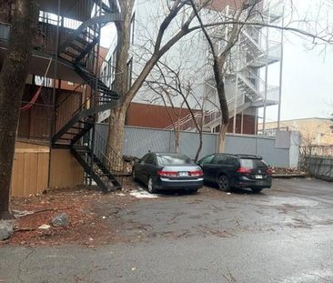 LIBRE 5 1/2 clé en main bien entretenu Ville-Marie 1900$/mois Montréal - appartement / logement à louer - Photo 4
