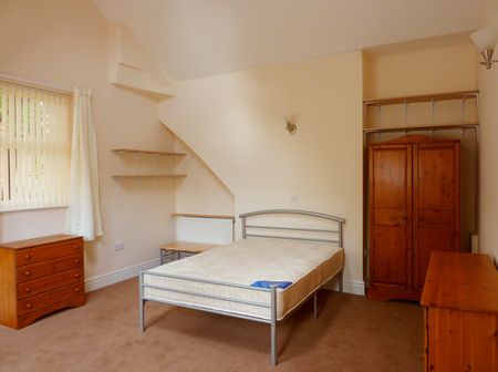 8 Bed Terraced House, Brighton Grove, M14 - Photo 4