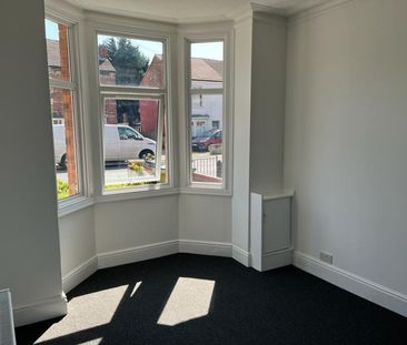 1 bedroom Flat To Let - Photo 1