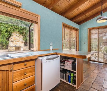 SHORT TERM LEASE – Until Early Feb - Photo 2