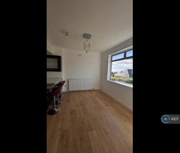 3 bedroom detached house to rent - Photo 5