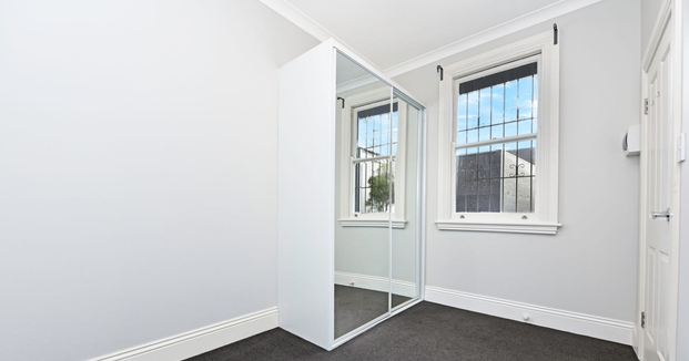 The Perfect Share House | Walk to USYD, UTS & Trains - Photo 1