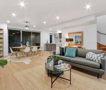 Impressive Presence And Enticing Spaces, Own Street Frontage - Photo 2